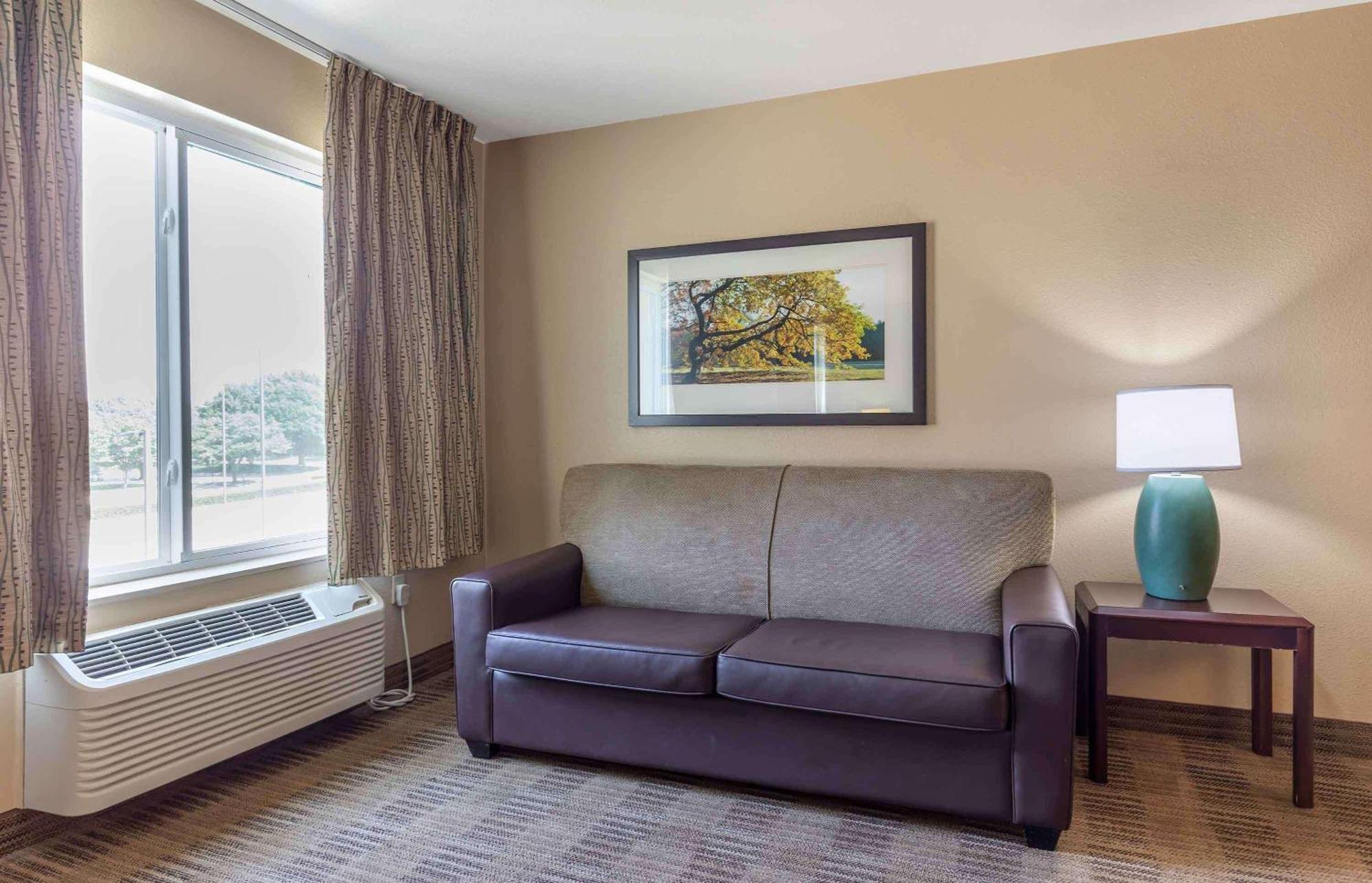 Extended Stay America Select Suites - Milwaukee - Waukesha Dış mekan fotoğraf