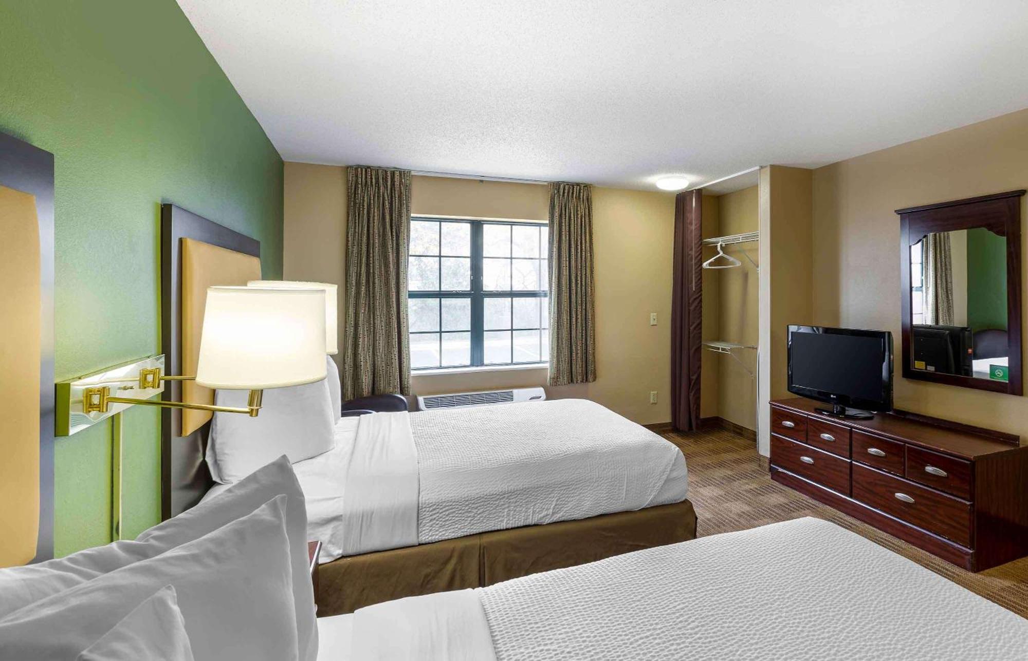 Extended Stay America Select Suites - Milwaukee - Waukesha Dış mekan fotoğraf