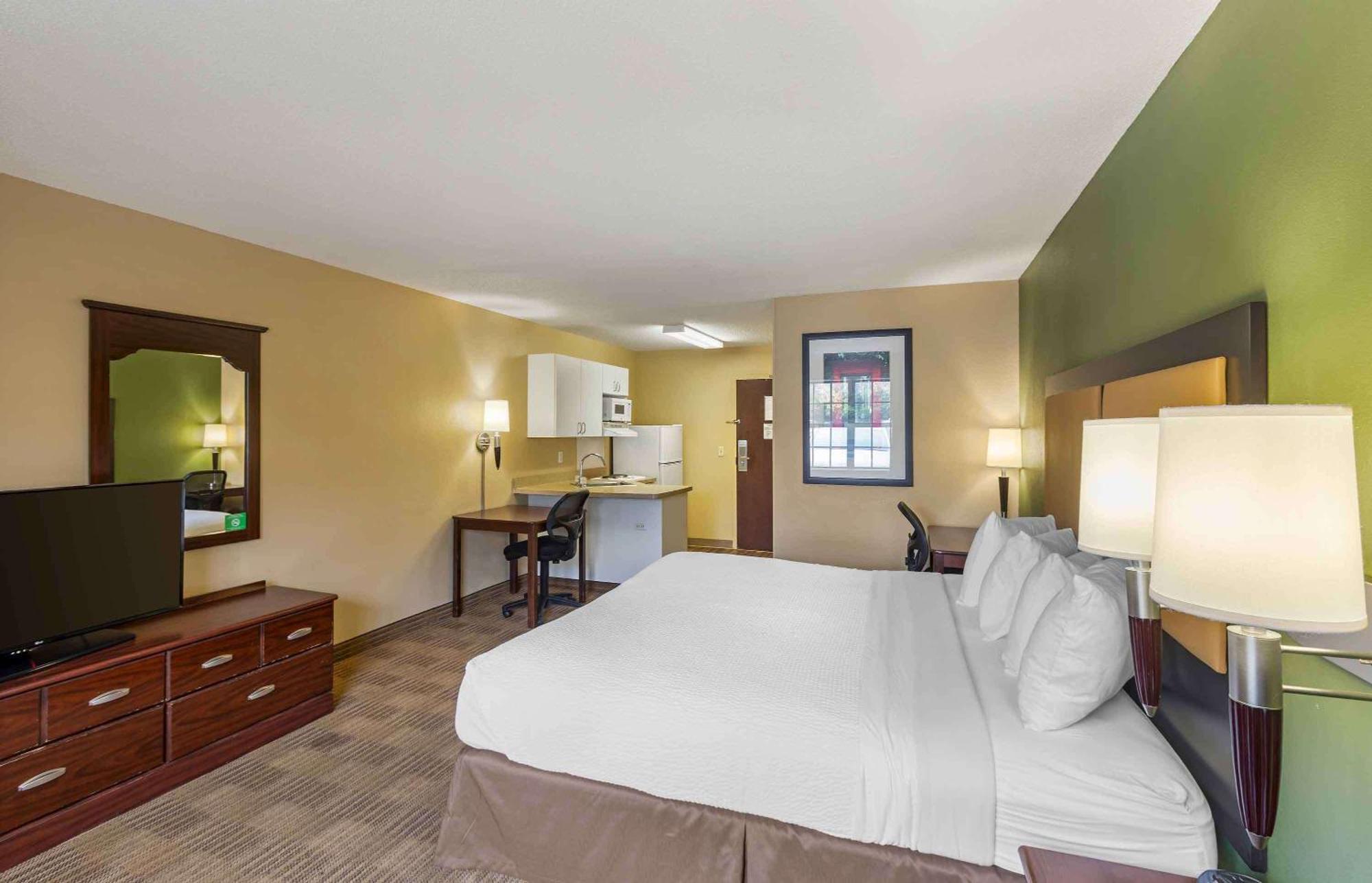 Extended Stay America Select Suites - Milwaukee - Waukesha Dış mekan fotoğraf