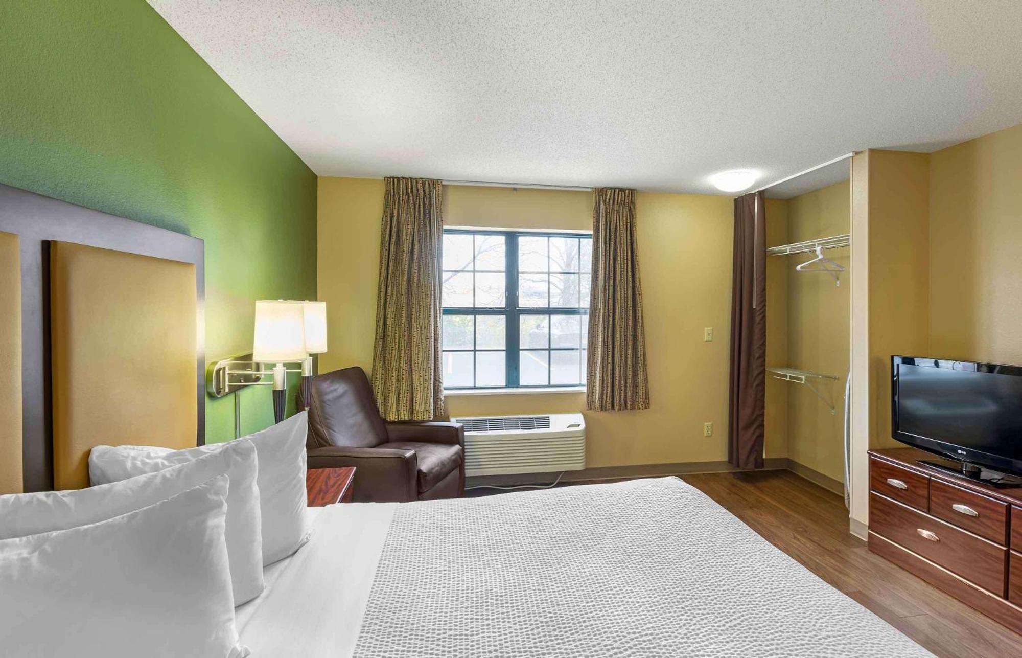 Extended Stay America Select Suites - Milwaukee - Waukesha Dış mekan fotoğraf