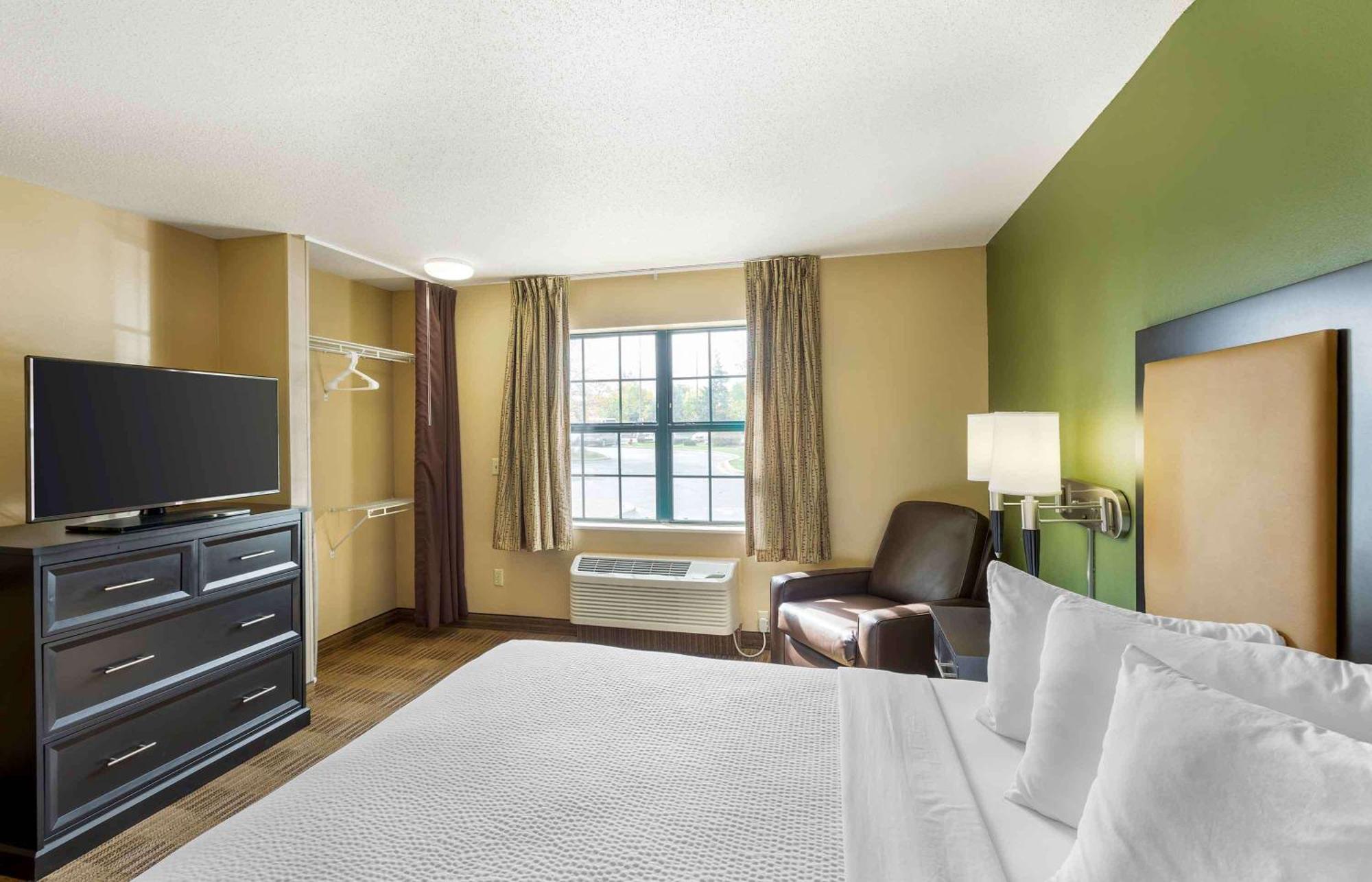 Extended Stay America Select Suites - Milwaukee - Waukesha Dış mekan fotoğraf