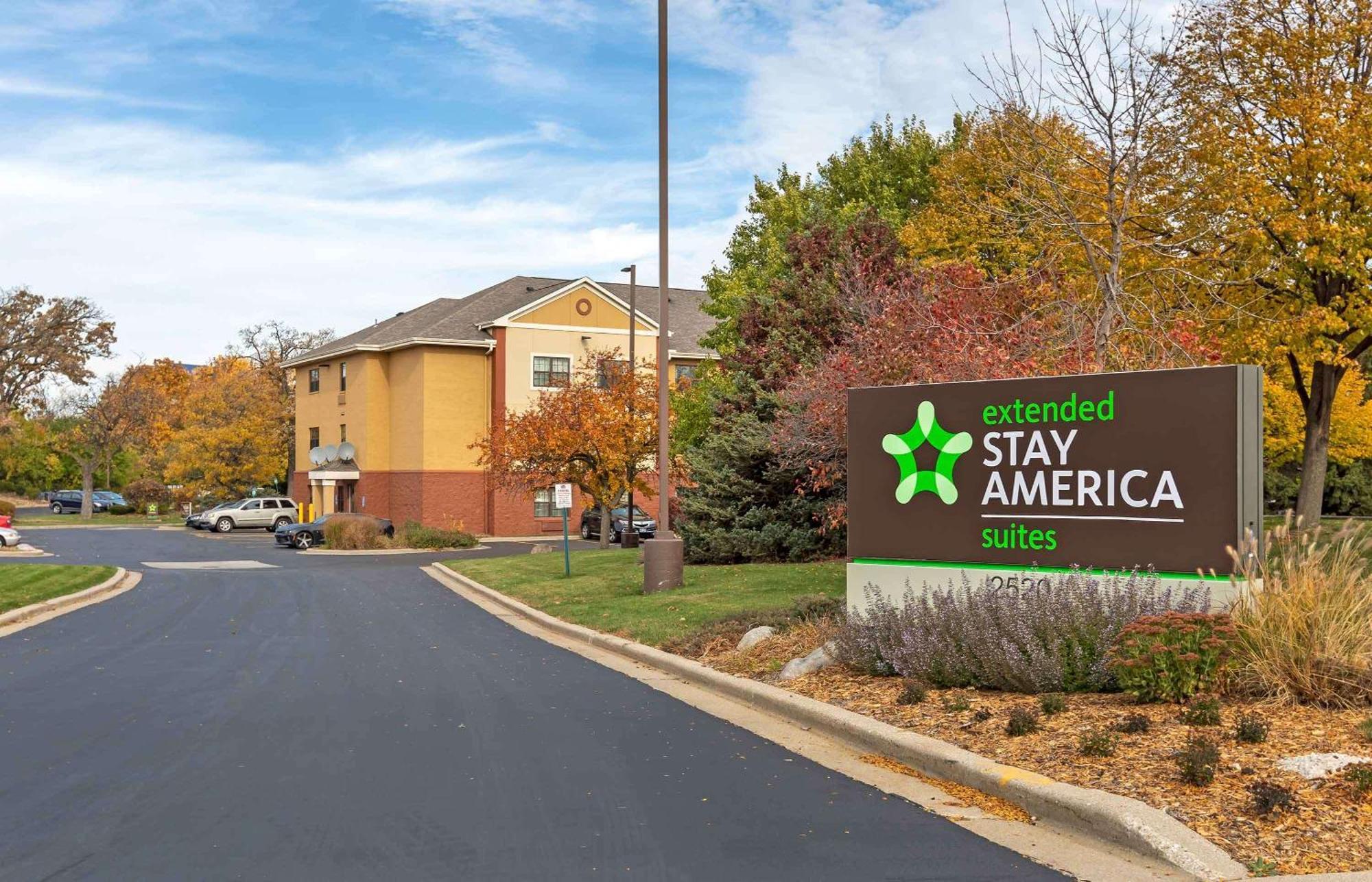 Extended Stay America Select Suites - Milwaukee - Waukesha Dış mekan fotoğraf
