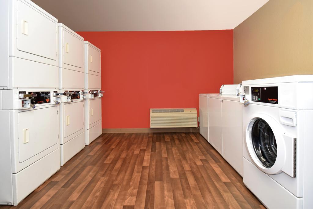 Extended Stay America Select Suites - Milwaukee - Waukesha Dış mekan fotoğraf